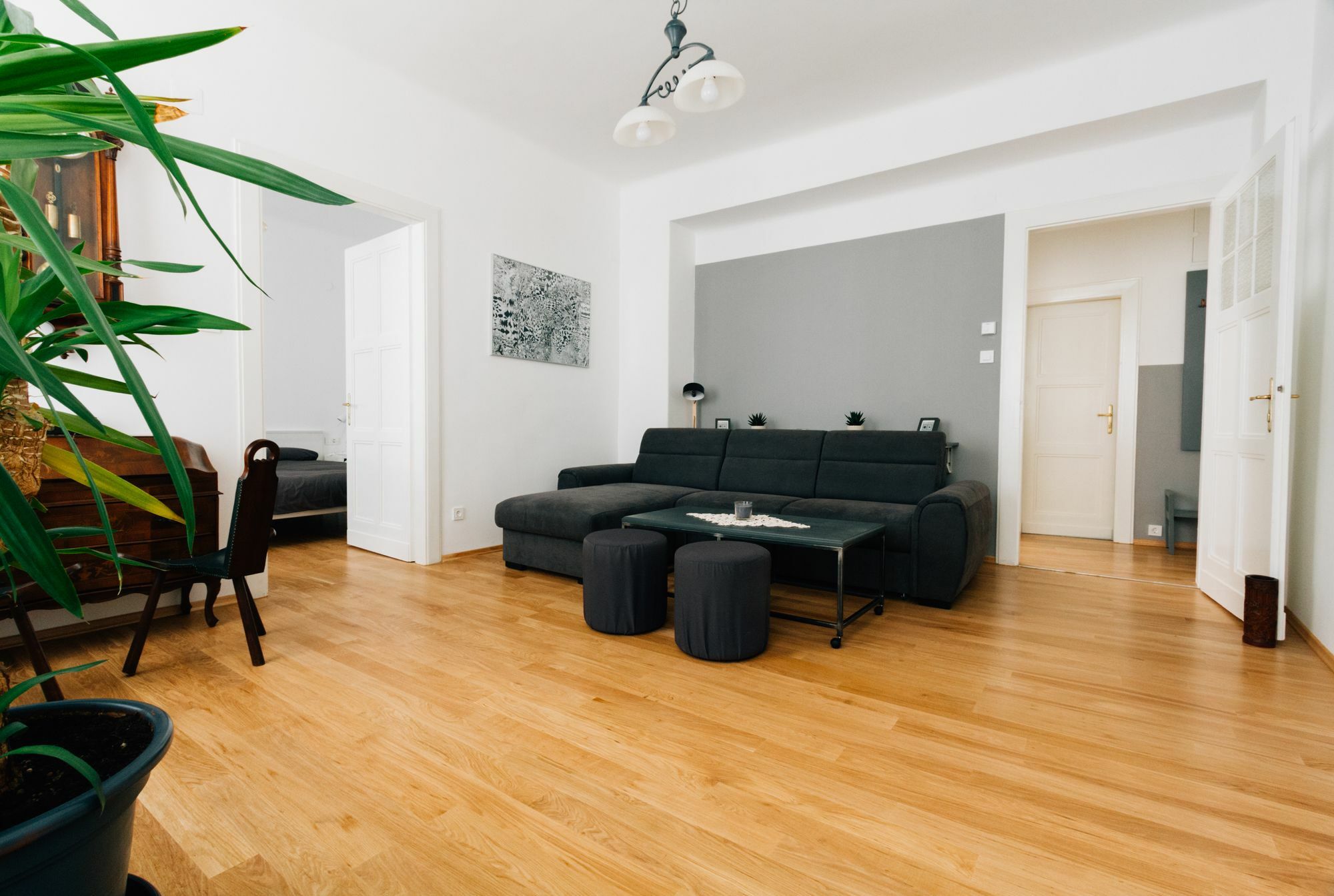 Mazuranic Square Apartment 萨格勒布 外观 照片